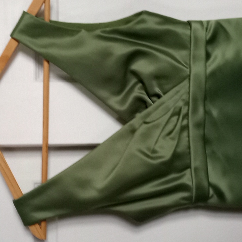 Alfred Sung Clover V-Neck Knee Length Dress Size 2